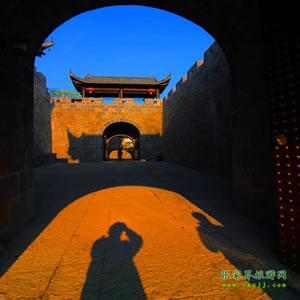 單獨(dú)成團(tuán)M線：張家界袁家界、乾州城四天三晚獨(dú)立成團(tuán)游