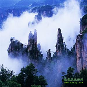 武漢往返：張家界、鳳凰古城、韶山六日游，每周一、周四發(fā)團